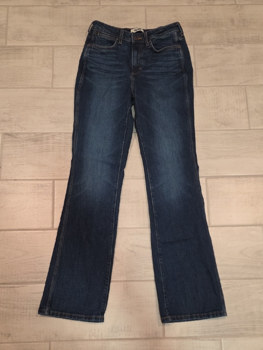 Wrangler Retro High Rise Boot Women's Size 29x34 Dark Wash Stretch